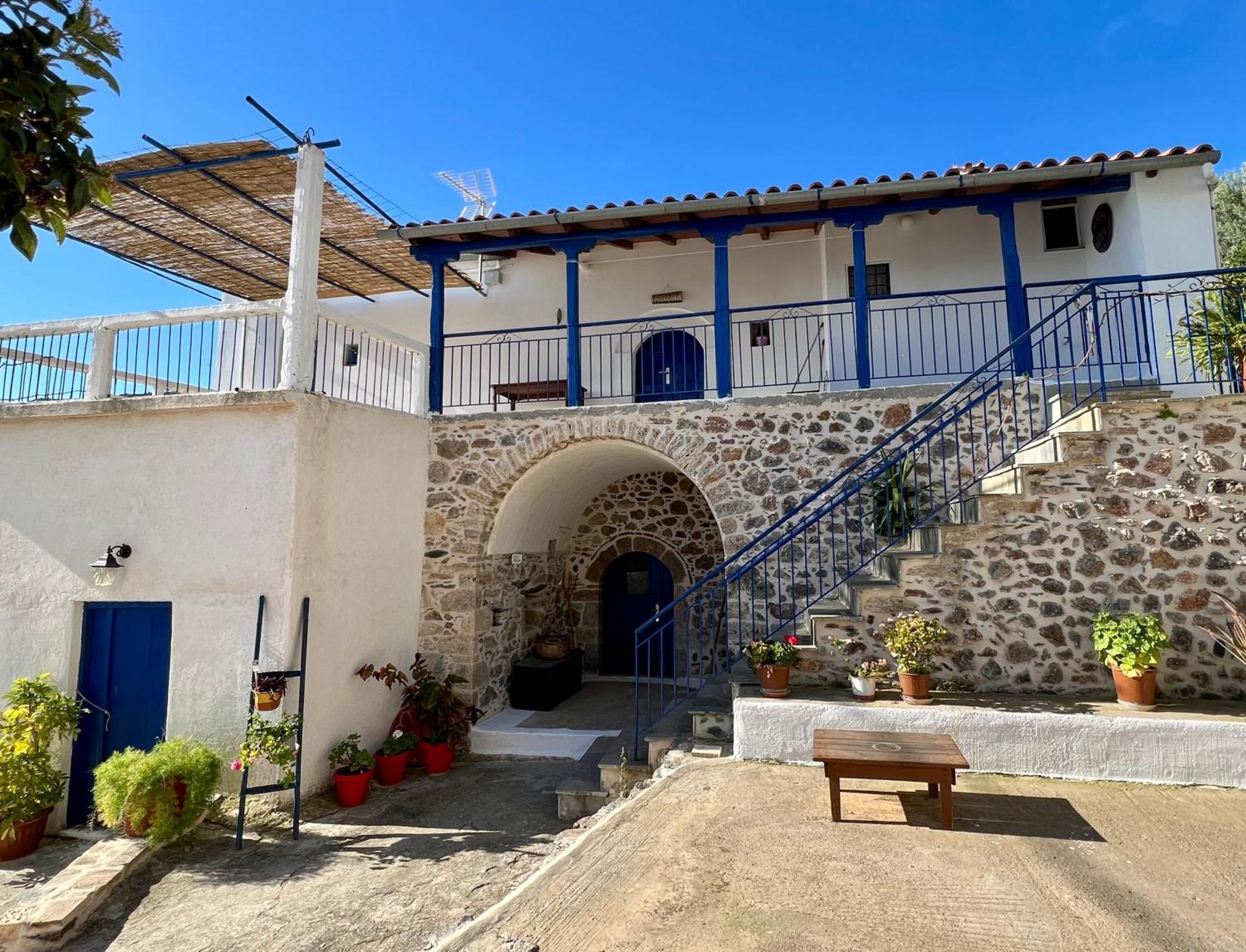 Politeika Traditional House Тирос Экстерьер фото